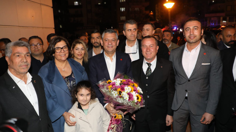 Özel’den Ali Doğan’a övgü