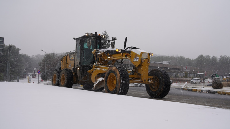 BÜYÜKŞEHİR, KAR YAĞIŞINA YÖNELİK TÜM AŞAMALARDA SAHADA