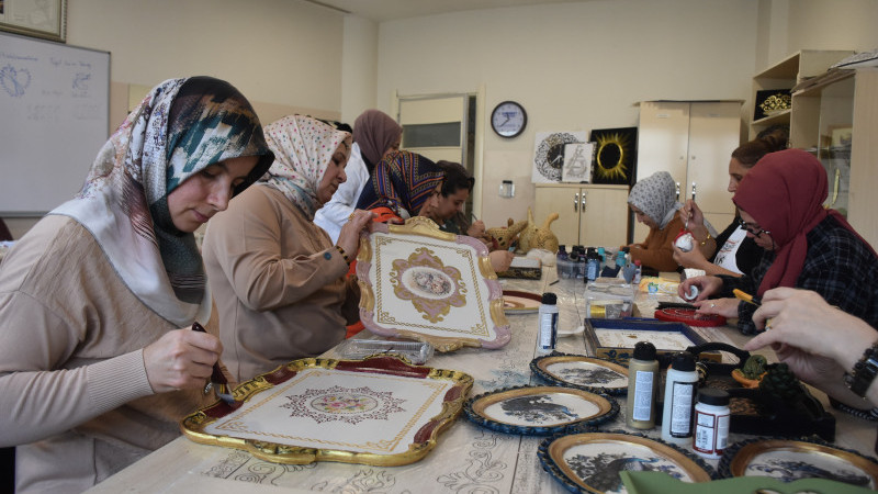 ŞAHİNBEYLİ KADINLAR ÜRETİYOR