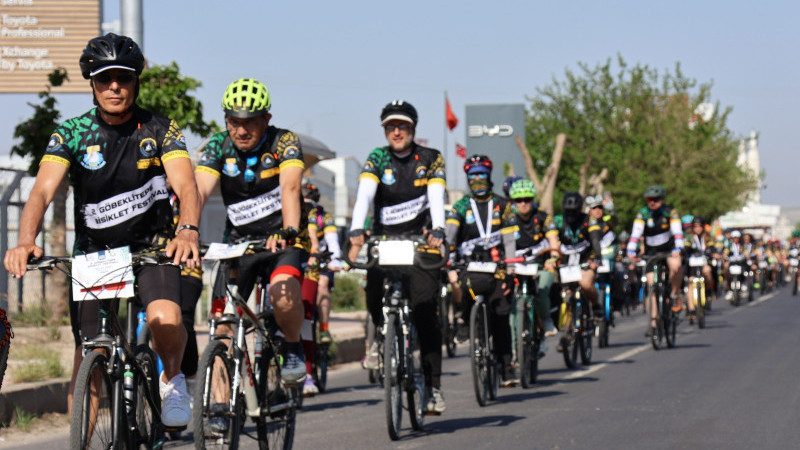 2. GÖBEKLİTEPE BİSİKLET FESTİVALİ’NDE 250 SPORCU HALİLİYE’DE PEDAL ÇEVİRDİ