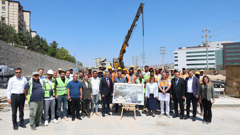 Perilikaya Köprülü Kavşağı'nda çalışmalar sürüyor
