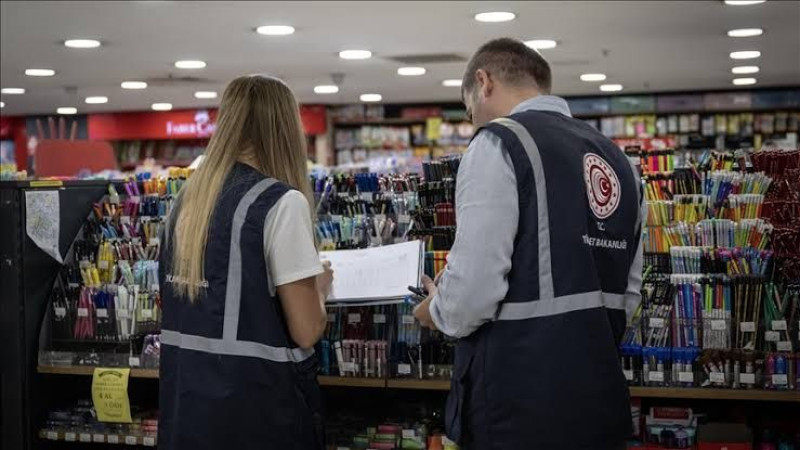 KIRTASİYE ÜRÜNLERİ MERCEK ALTINDA