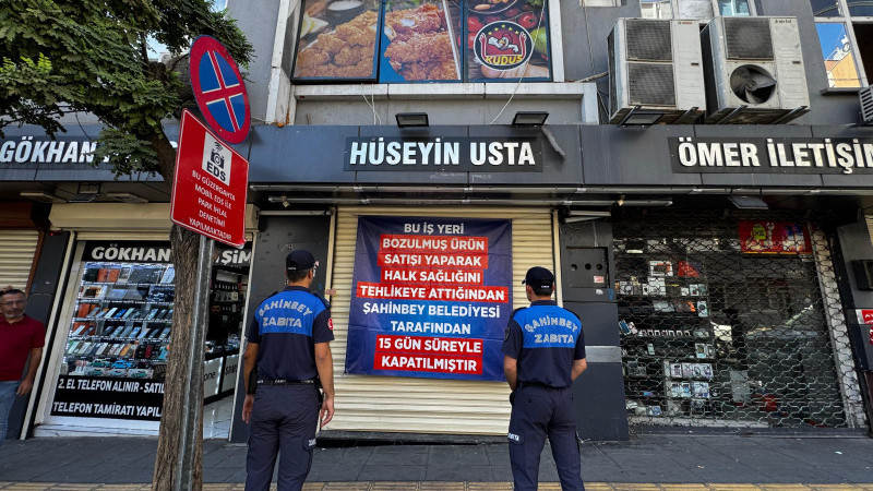 BOZUK ÜRÜN SATAN DÖNER İŞLETMESİ 15 GÜN KAPATILDI