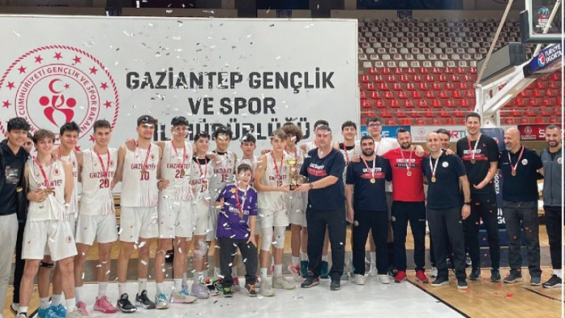 Gaziantep Basketbol namağlup şampiyon oldu