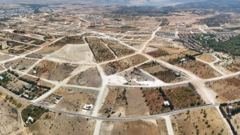 ŞEHİTKÂMİL’DEN KIRSAL MAHALLELERDE YOL ATAĞI