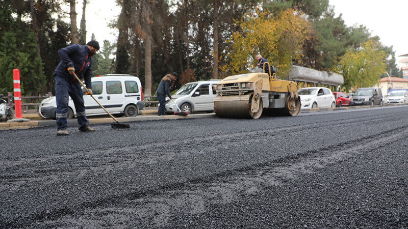 Nizip’te yollar yenileniyor