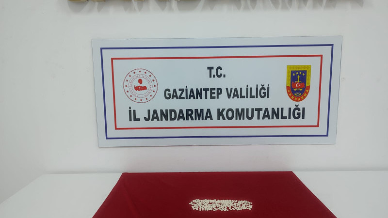 Jandarma uyuşturucuya geçit vermiyor