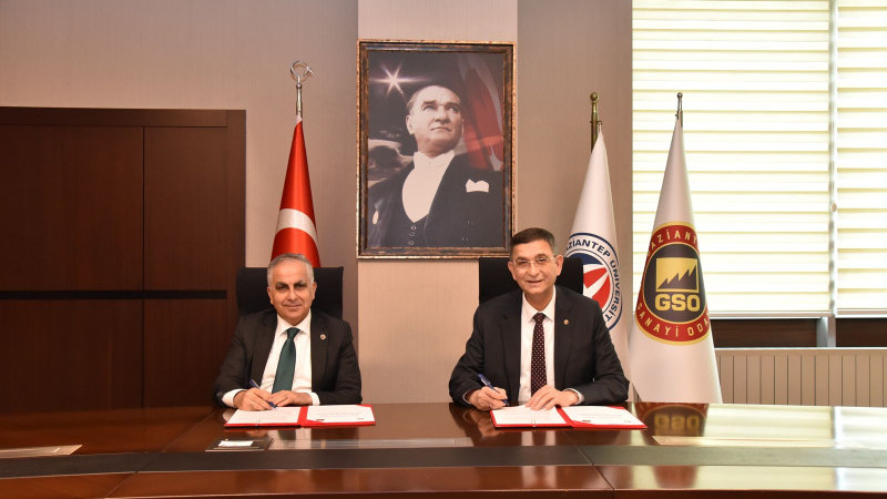 AKADEMİ İLE SANAYİYİ BULUŞTURACAK PROTOKOL