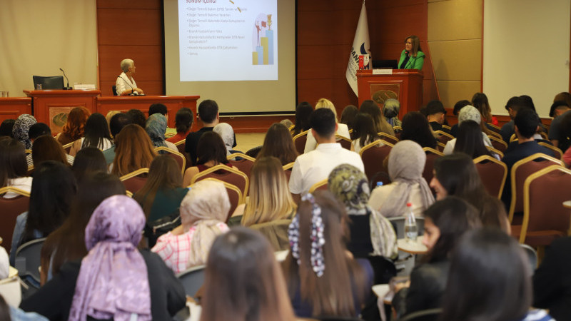 SANKO ÜNİVERSİTESİ’NDE “GEÇMİŞTEN GÜNÜMÜZE HEMŞİRELİKTE DEĞERLER SEMPOZYUMU” DÜZENLENDİ