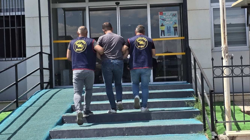 FETÖ üyesine jandarmadan operasyon