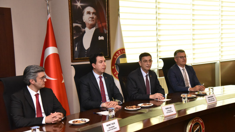 GSO’DA BİRLEŞTİRİLMİŞ PLASTİK SEKTÖR TOPLANTISI GERÇEKLEŞTİRİLDİ