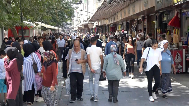 GAZİANTEP’TE KAÇ YABANCI YAŞIYOR?