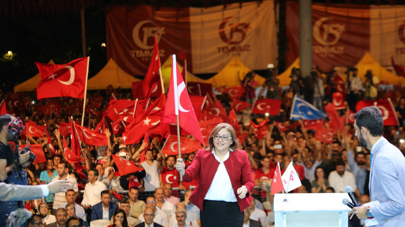 “15 TEMMUZ TARİHİ BİR DURUŞTUR”