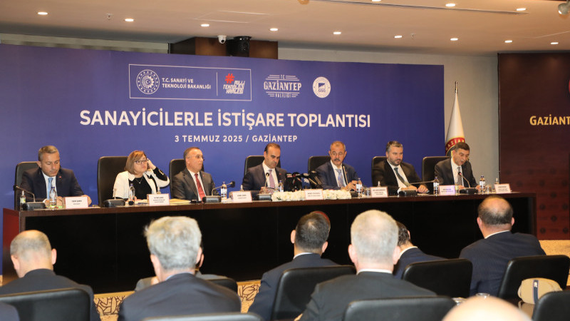BAKAN SANAYİCİLERİ DİNLEDİ