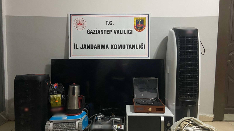 JASAT HIRSIZLARIN ENSESİNDE
