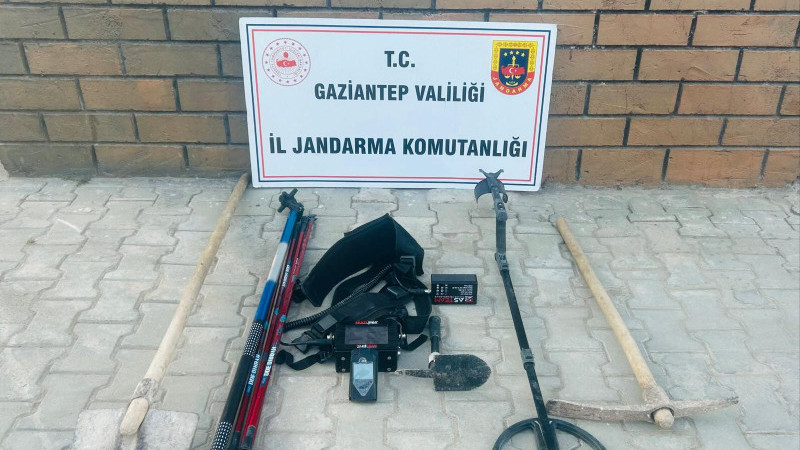 KAÇAK KAZIYA SUÇÜSTÜ