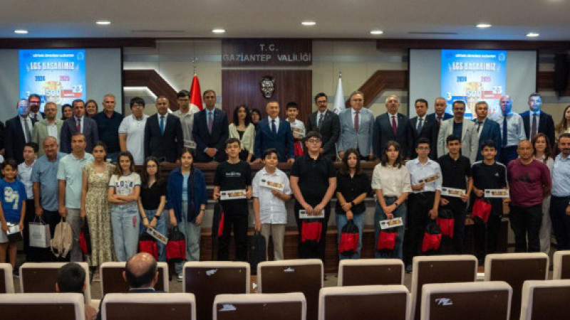 Birinciler ödüllerini aldı
