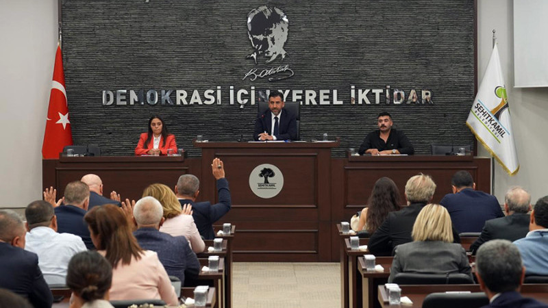ŞEHİTKAMİL MECLİSİNDE 12 MADDE GÖRÜŞÜLDÜ