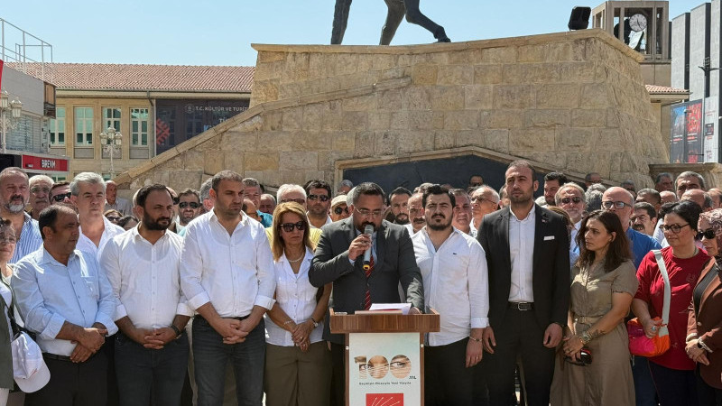 Kayyım ataması protesto edildi