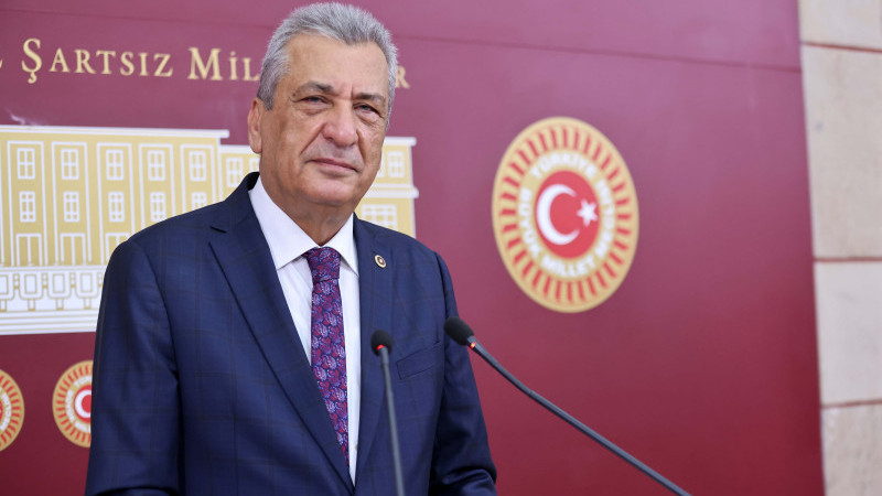 Hasan Öztürkmen: Fıstık ağaçları kuruyor