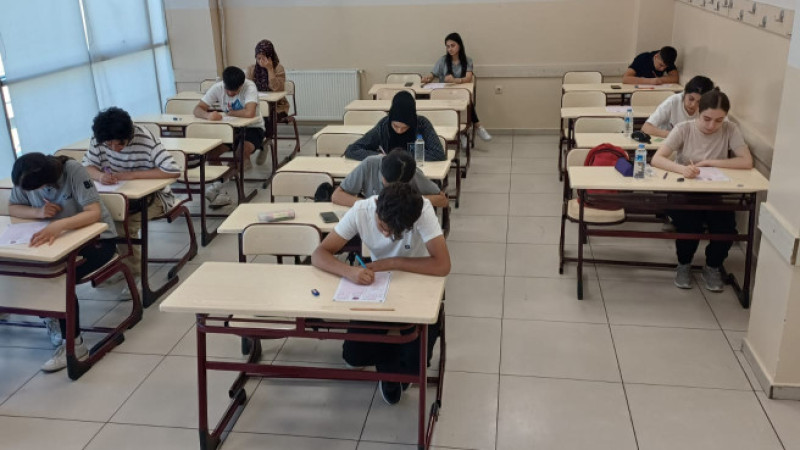 ŞAHİNBEY BELEDİYESİ’NDEN ÜNİVERSİTE ADAYLARINA ÜCRETSİZ HAZIRLIK KURSU