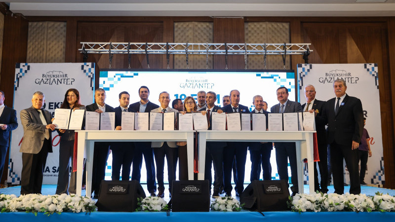 ŞAHİN’DEN MUHTARLAR İÇİN KONUT MÜJDESİ