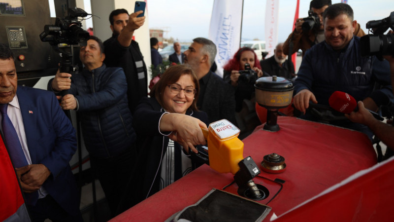 BÜYÜKŞEHİR’DEN ÇİFTÇİYE 18 MİLYON 392 BİN 300 LİTRE MAZOT DESTEĞİ