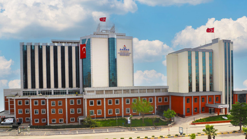 SANKO’DA ROBOTİK CERRAHİ İLE DİZ PROTEZ AMELİYATLARI BAŞARIYLA GERÇEKLEŞTİRİLİYOR