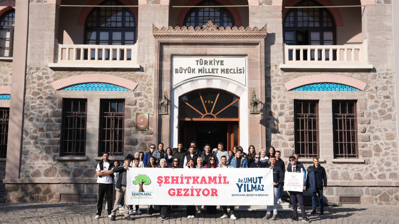 ŞEHİTKAMİL’DEN CUMHURİYETİN 102. YILINDA ANKARA ÇIKARMASI