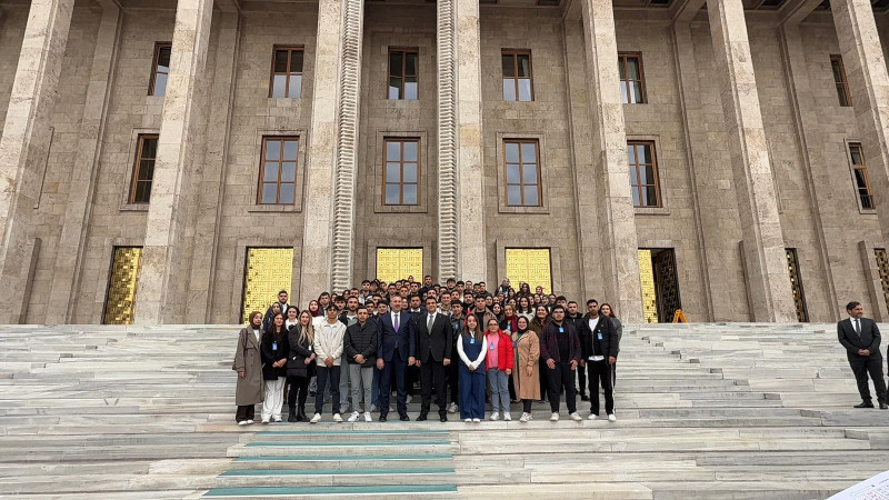 BAŞKAN YILMAZ, GENÇLERİ BAŞKENTTE KARŞILADI