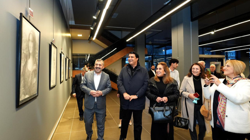 ŞEHİTKAMİL’DE 104 ESERLE 104. YIL SERGİSİ AÇILDI