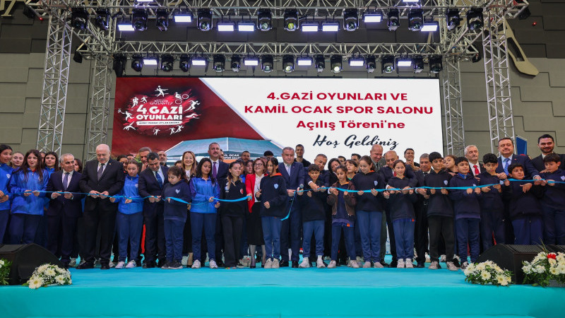 GAZİ ŞEHİR, ULUSLARARASI STANDARTLARA UYGUN YENİ SPOR SALONUNA KAVUŞTU