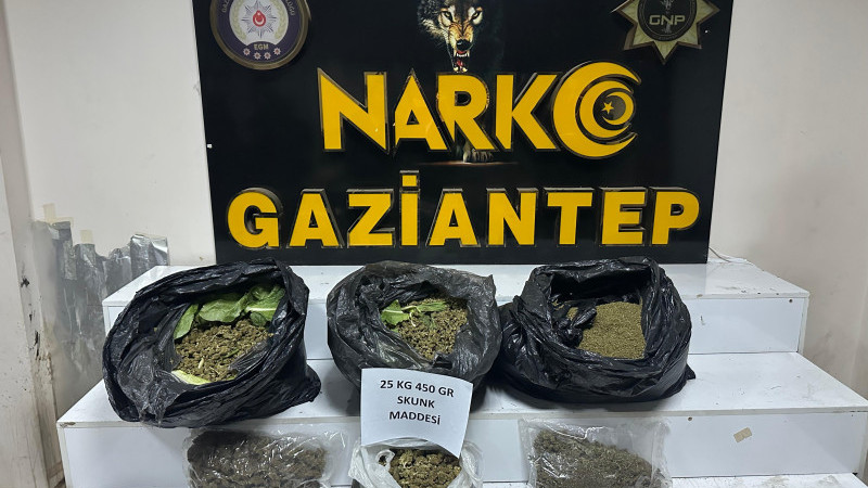 Zehir tacirlerine darbe