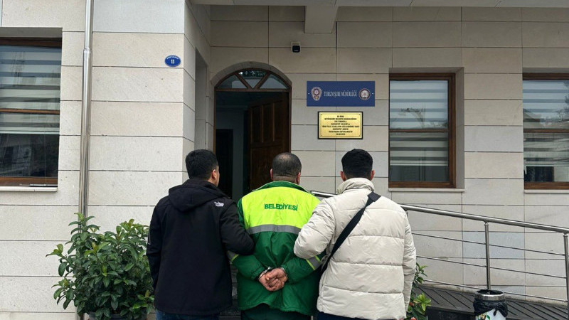 Belediye işçisi kılığındaki firari yakalandı