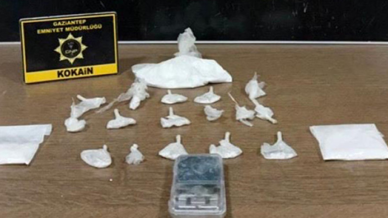 198 gram kokain ele geçirildi, 2 kişi tutuklandı