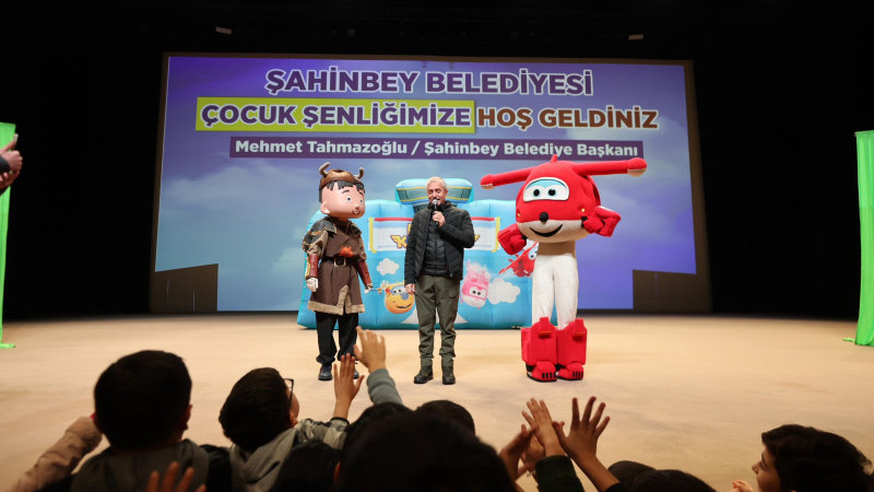 Şahinbey’de çocuk şenliği coşkusu sürüyor