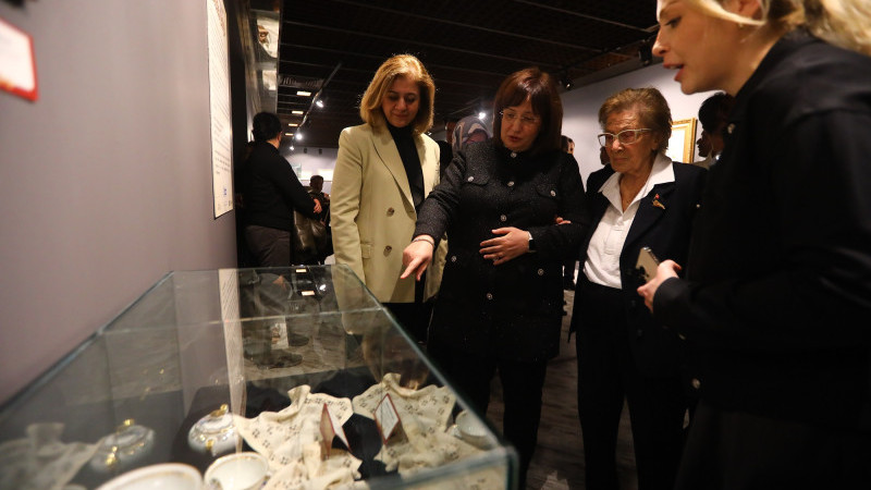 SANDIKTAN BELLEĞE: 70 YILLIK ANTEP İŞİ KÜLTÜRÜ SERGİSİ’NİN AÇILIŞI YAPILDI