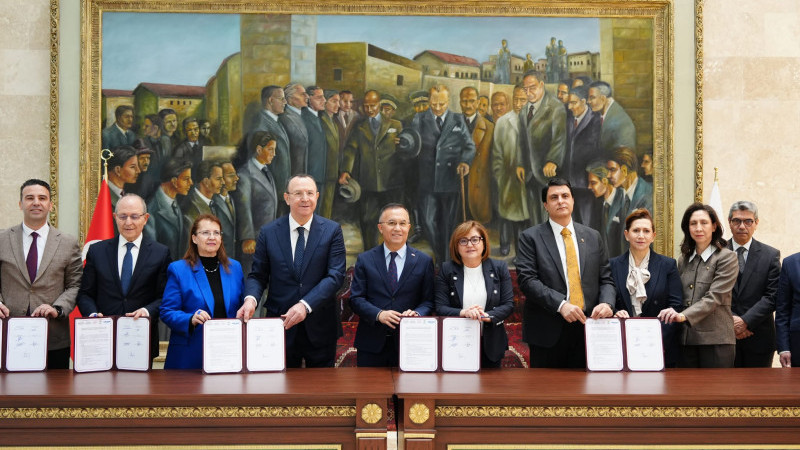 ENGELSİZ AKTİF YAŞAM MERKEZİ İÇİN İMZALAR ATILDI