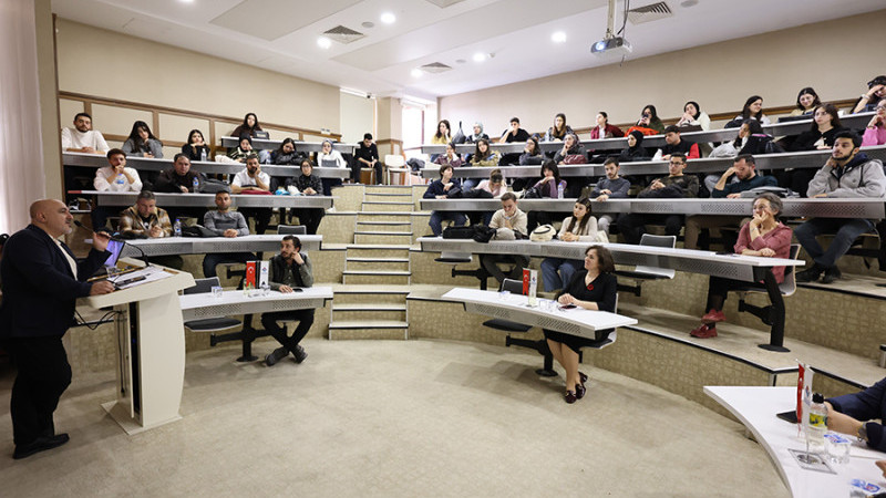 HKÜ’de “Mezopotamya’dan Günümüze: Gılgamış Destanı” konferansı düzenlendi