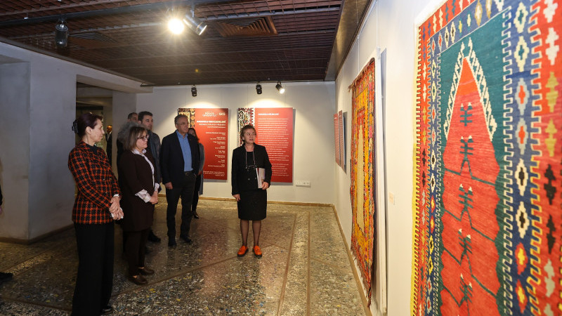 ANADOLU SECCADELERİNİN HİKAYESİNİN YER ALDIĞI SERGİ ZİYARETE AÇILDI