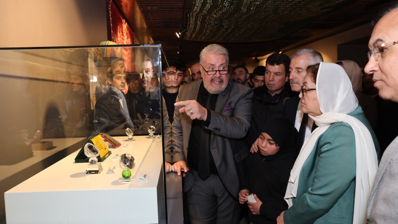 MUKADDES EMANETLER SERGİSİ VATANDAŞLARLA BULUŞTU