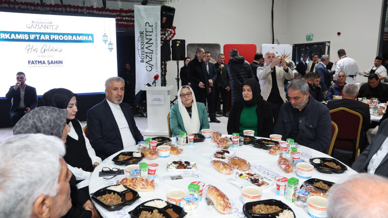 BAŞKAN ŞAHİN KARKAMIŞ’TA VATANDAŞLARLA İFTARDA BULUŞTU