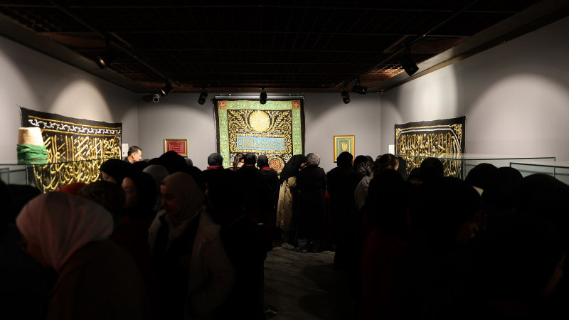 MUKADDES EMANETLER, GAZİANTEP BÜYÜKŞEHİR EV SAHİPLİĞİNDE VATANDAŞLARLA BULUŞUYOR