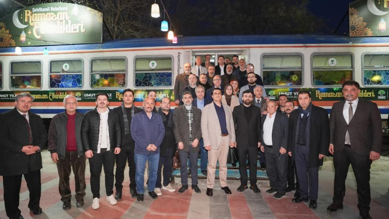 BAŞKAN YILMAZ, STK VE DERNEK TEMSİLCİLERİ İLE İFTAR SOFRASINDA BULUŞTU