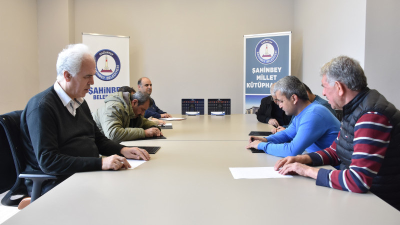 GÖRME ENGELLİLER BRAİLLE ALFABESİ ÖĞRENİYORLAR