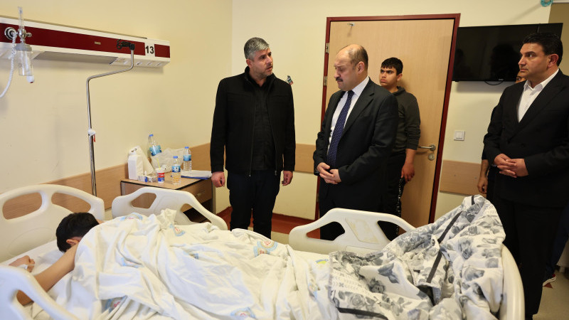 Başkan Gülpınar’dan yaralı öğrencilere ziyaret