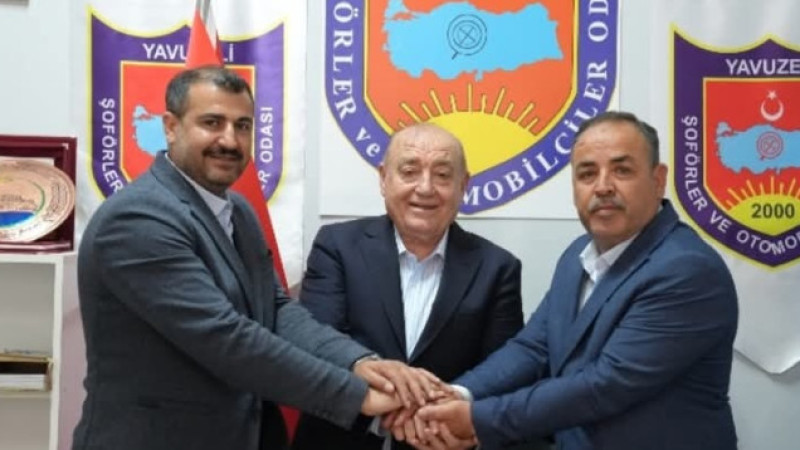 Akdoğan'a destekler sürüyor 