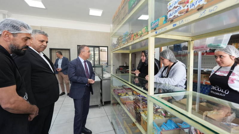 Okul kantinlerine yakın takip