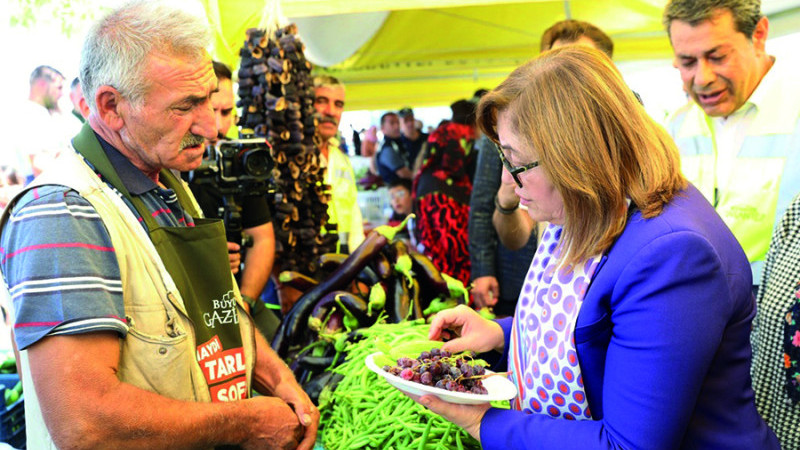 TARLADAN SOFRAYA BÜYÜYOR