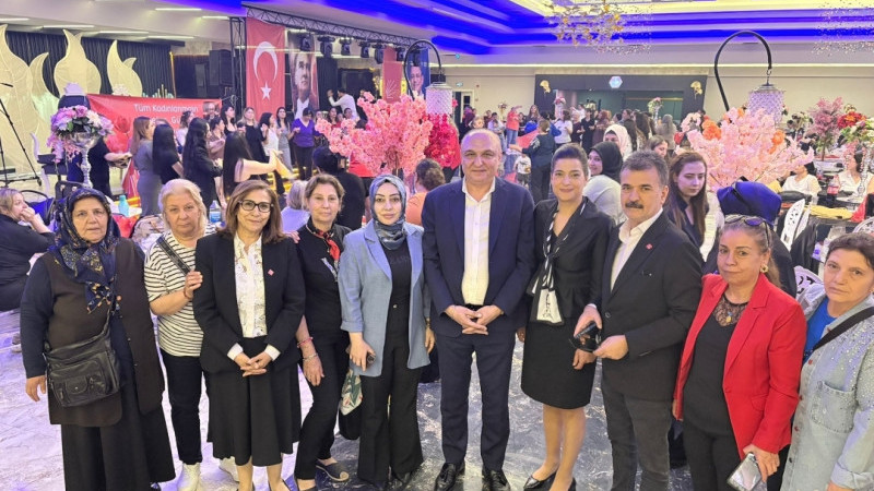 CHP’li Melih Meriç’e Kadınlardan Yoğun İlgi